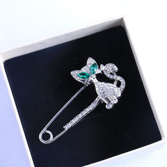 Elegant Anti-Slip Brooch Pin for Women - Image 1