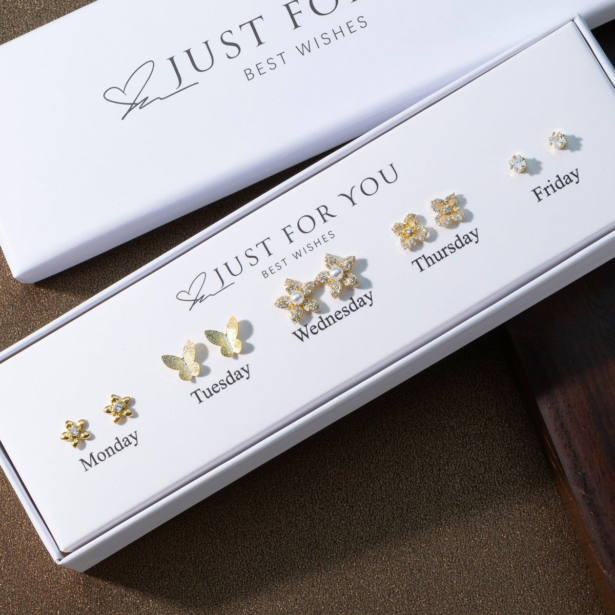 gift box containing silver earrings image 4